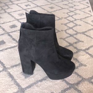 Steve Madden black heeled booties